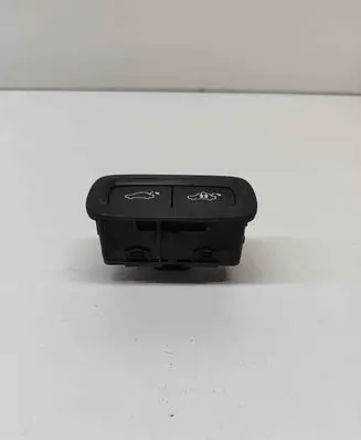 Volvo S90, V90 Tailgate/boot open switch button 31674801