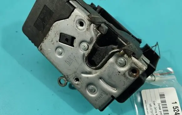 Opel Zafira A Front door lock 24414116 IMPRK1524811