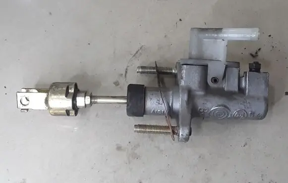 Clutch master cylinder