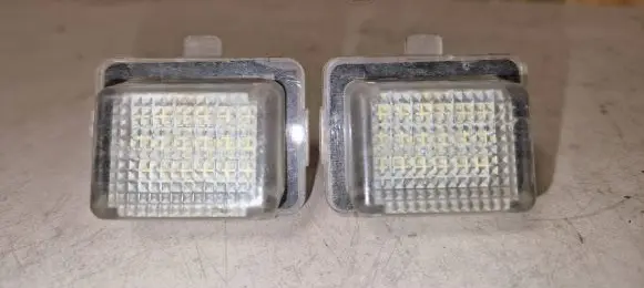 Mercedes-Benz C W204 Number plate light A2218200856