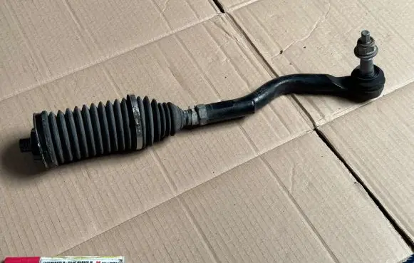 Chrysler Pacifica Steering tie rod 68318141AB 68318140AA