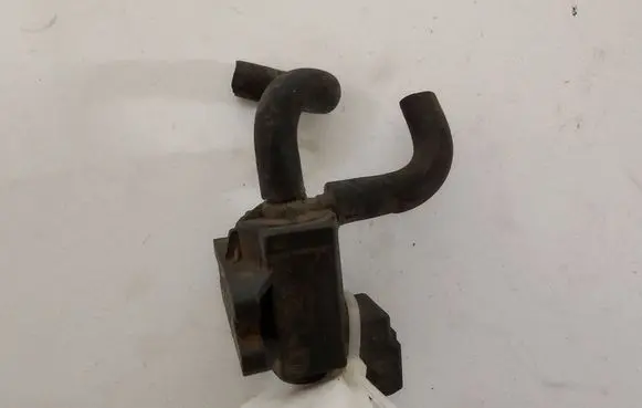 Opel Zafira A Vacuum valve 72244800