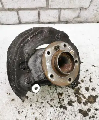 BMW 1 E81 E87 Front wheel hub 6764444 12201210