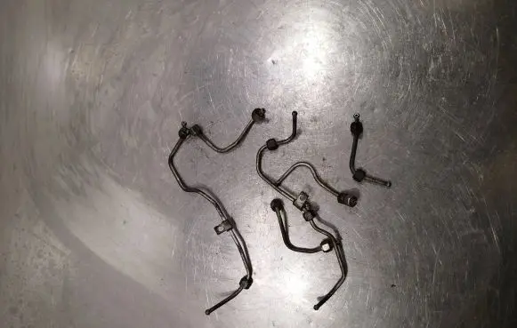 Mitsubishi ASX Fuel injector supply line/pipe 