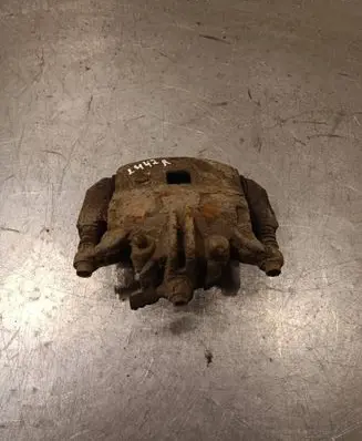 Nissan NV200 Front brake caliper