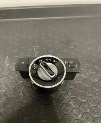 Mercedes-Benz A W176 Light switch A2129050651 10091532