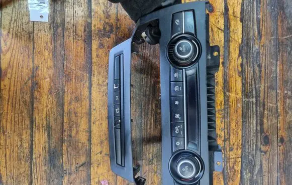 BMW X5 E70 Climate control unit 9178066
