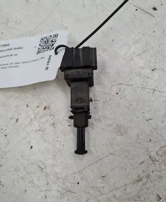 Volkswagen Golf IV Brake pedal sensor switch 1J0945511A