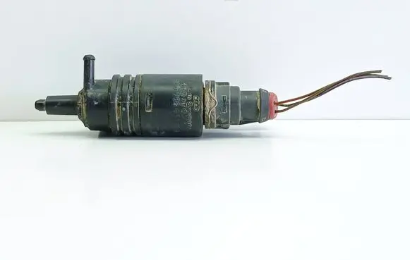 Audi A6 S6 C4 4A Windscreen/windshield washer pump 4A0955651
