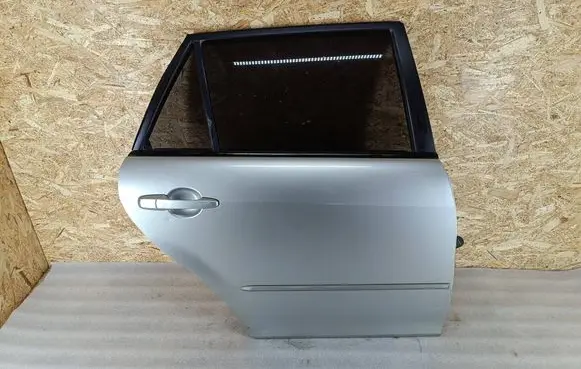 Mazda 6 Rear door