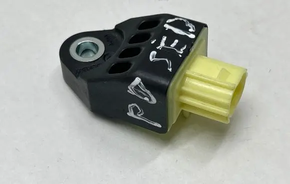 Toyota Land Cruiser (J150) Airbag deployment crash/impact sensor 8983760020 1215AUYBQ