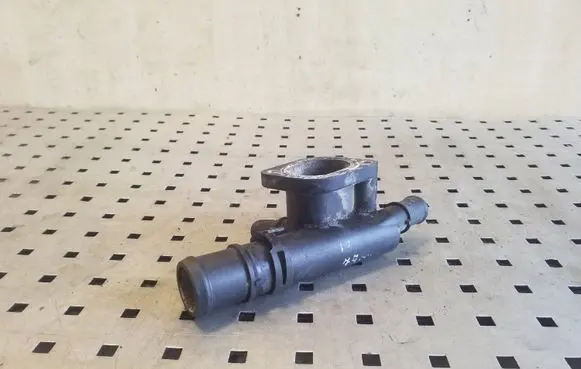 Skoda Octavia Mk2 (1Z) Engine coolant pipe/hose 038121132D