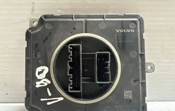 Volvo XC90 Headlight ballast module Xenon 31427787