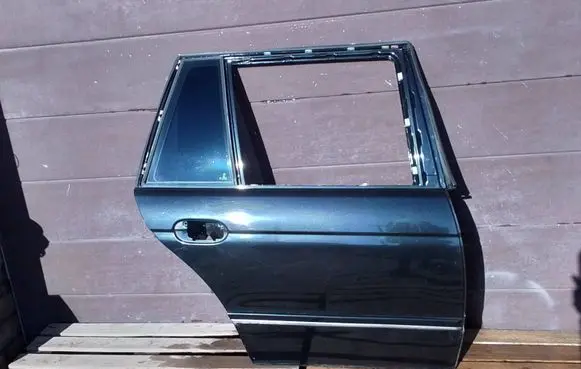 Rear door