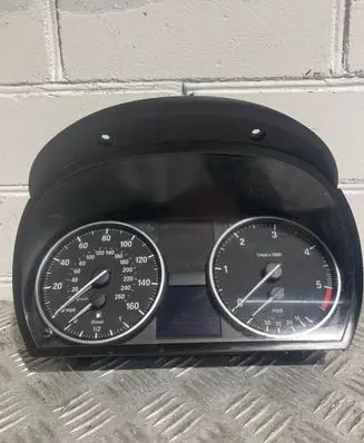BMW X1 E84 Speedometer (instrument cluster) 9242347 21546300