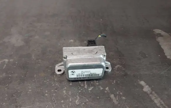BMW 3 E46 ESP acceleration yaw rate sensor 6764018-02 34526764018-02 10.0985-0803.4