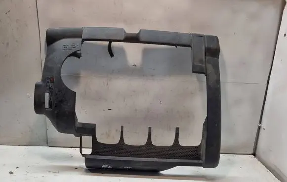Volkswagen PASSAT B6 Engine cover (trim) 03G103907