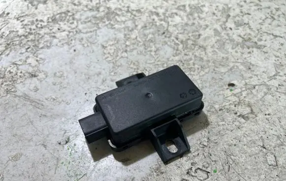Dodge Challenger Tire pressure control unit 68219831AE 43392MHZ 2546AMC34MA4