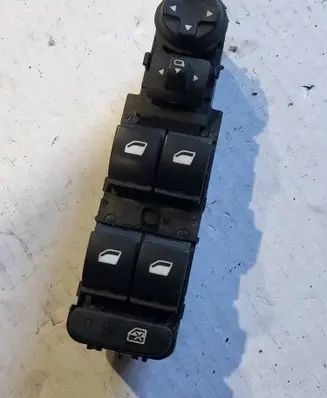 Opel Corsa F Electric window control switch 98421760ZD