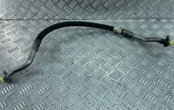 Volvo V60 Air conditioning (A/C) pipe/hose 31332152