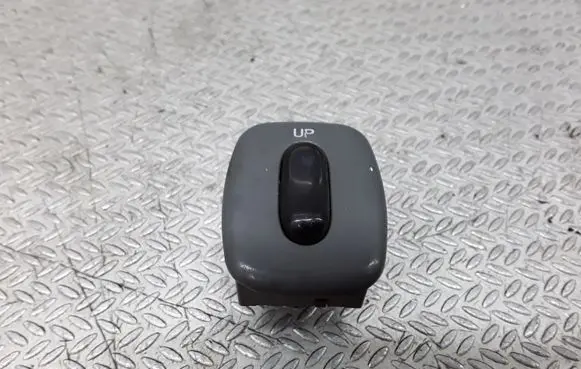 Hyundai Atos Classic Electric window control switch 9358002000
