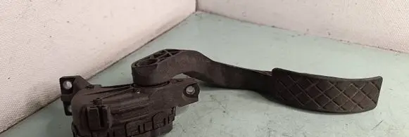 Audi A4 S4 B6 8E 8H Accelerator throttle pedal 8E1723523F 6PV00837600