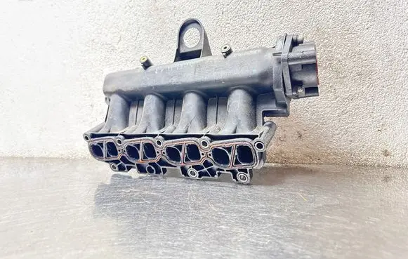 Opel Astra H Intake manifold 55189595