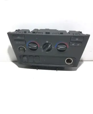 Volvo XC70 Climate control unit 8691874 04W04E05 M0044100102