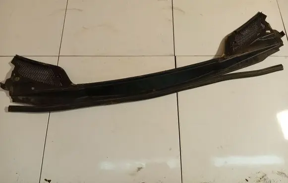 Wiper trim