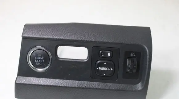 Toyota Corolla Verso E121 Engine start stop button switch 554470F010