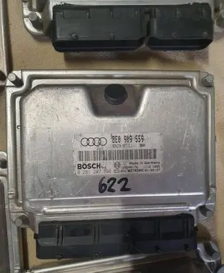 Audi A4 S4 B6 8E 8H Engine control unit/module 8E0909559 0261207596