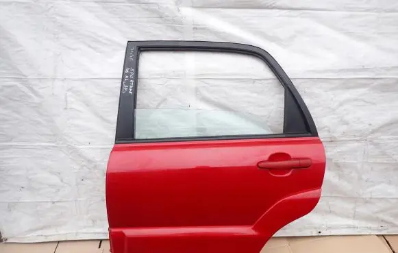KIA Sportage Front door
