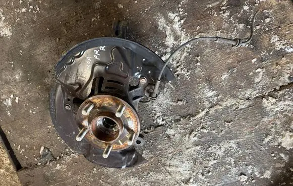 Ford Kuga III Front wheel hub LX603K170A1A