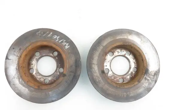 Volkswagen Golf IV Rear brake disc