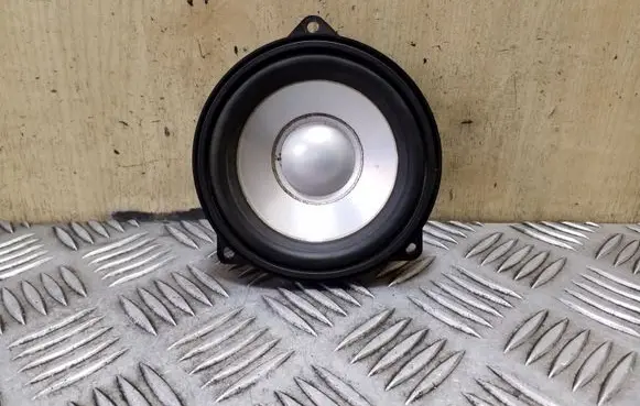 Land Rover Discovery 3 - LR3 Panel speaker XQM000400