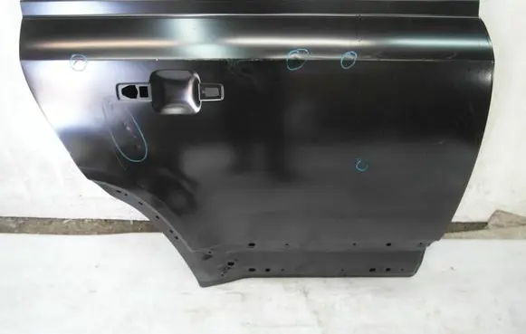 Land Rover Defender Rear door L8B224720AB