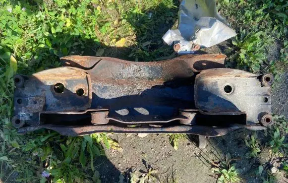 Subaru Impreza II Rear subframe 