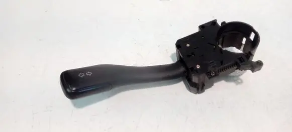 Volkswagen PASSAT B5 Indicator stalk 8L0953513