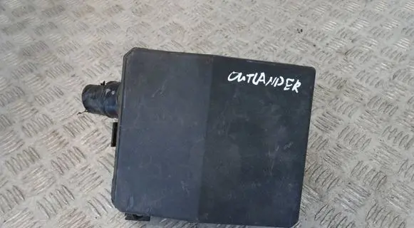 Mitsubishi Outlander Fuse box cover 8565A024