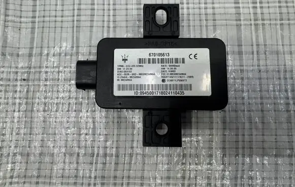 Maserati Levante Tire pressure control unit 670105613