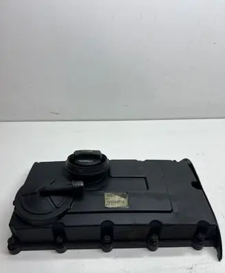 Mitsubishi Grandis Rocker cam cover 03G103475