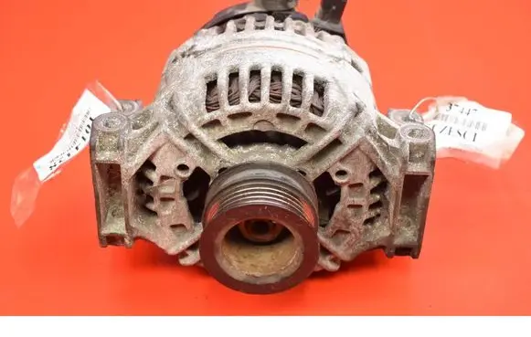 Opel Zafira B Generator/alternator 55556066ZH