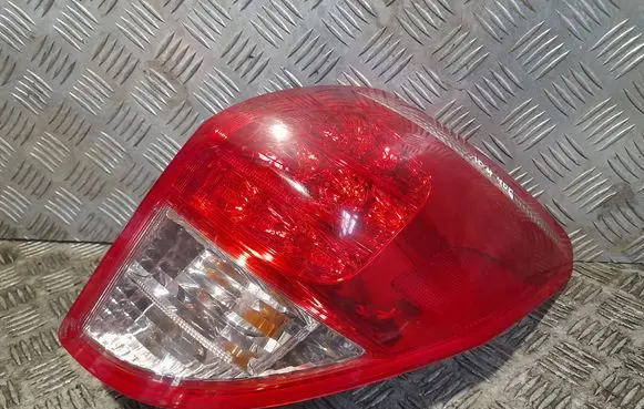 Toyota RAV 4 (XA30) Rear/tail lights