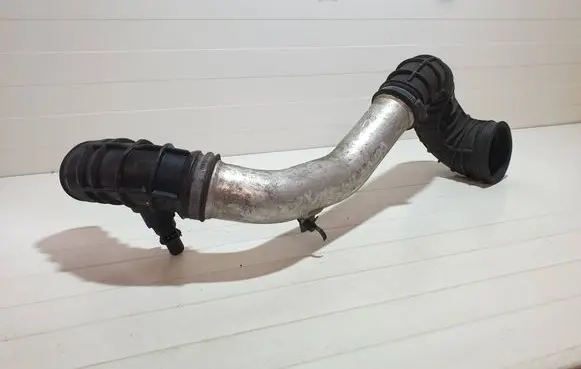 Intercooler hose/pipe