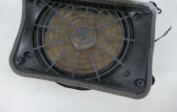 Audi A6 S6 C7 4G Subwoofer speaker 4G5035412