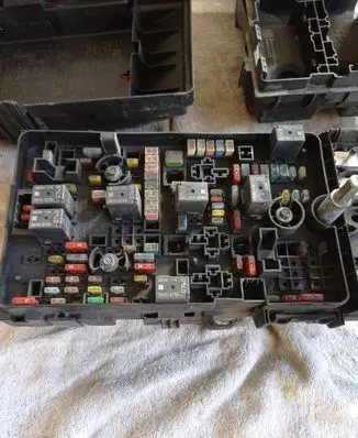 Chrysler Pacifica Fuse module 68239267AC