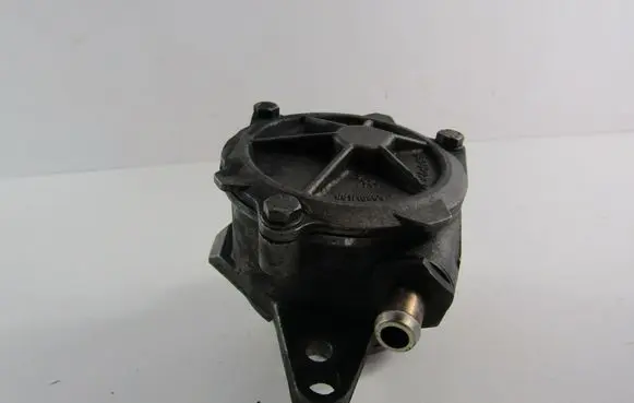 BMW 3 E46 Vacuum pump 96110885
