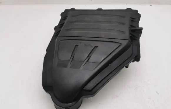 Volkswagen T-Roc Air filter box 04C129601