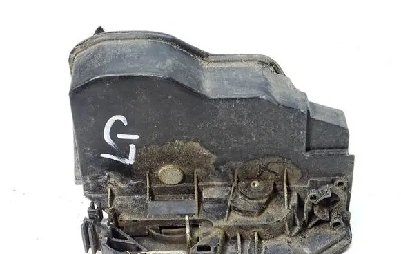 BMW 5 E60 E61 Front door lock 