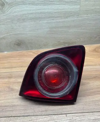 Volkswagen Golf V Tailgate rear/tail lights 5M0945093H